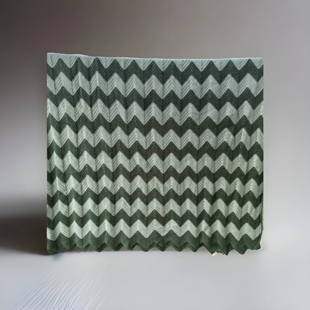 Vintage Chevron Crochet Ripple Afghan Blanket Throw Green 50 X 76